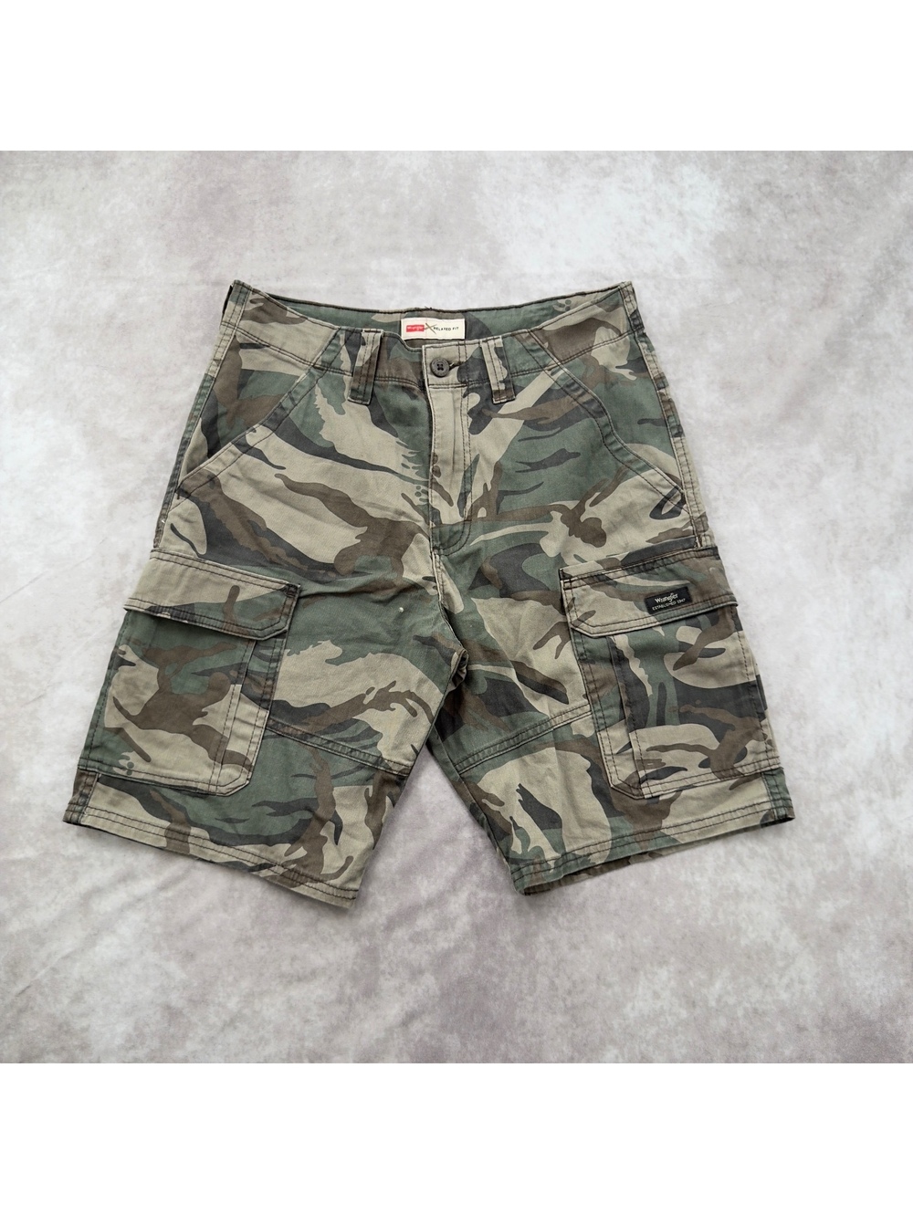 Wrangler relaxed fit camo cargo shorts y2k skater gorpcore camouflage man 30x10